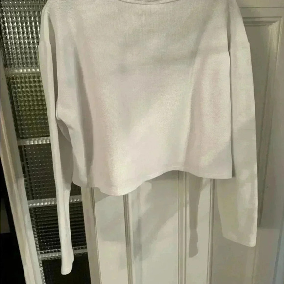 Aritzia Sunday Best white long sleeve cropped pullover women’s size large - Picture 2 of 7
